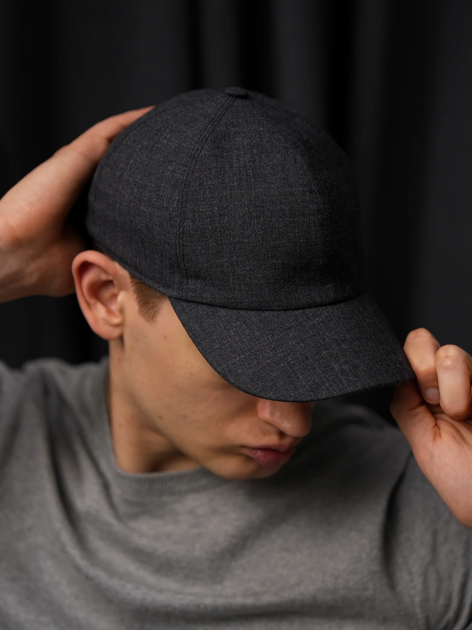 Caps